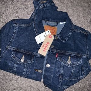 Women’s Brand new w/tag Levi’s Denim jacket